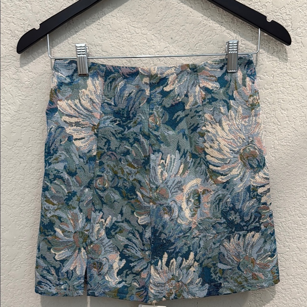 Floral Patterned Skirt - Blue and White size XS